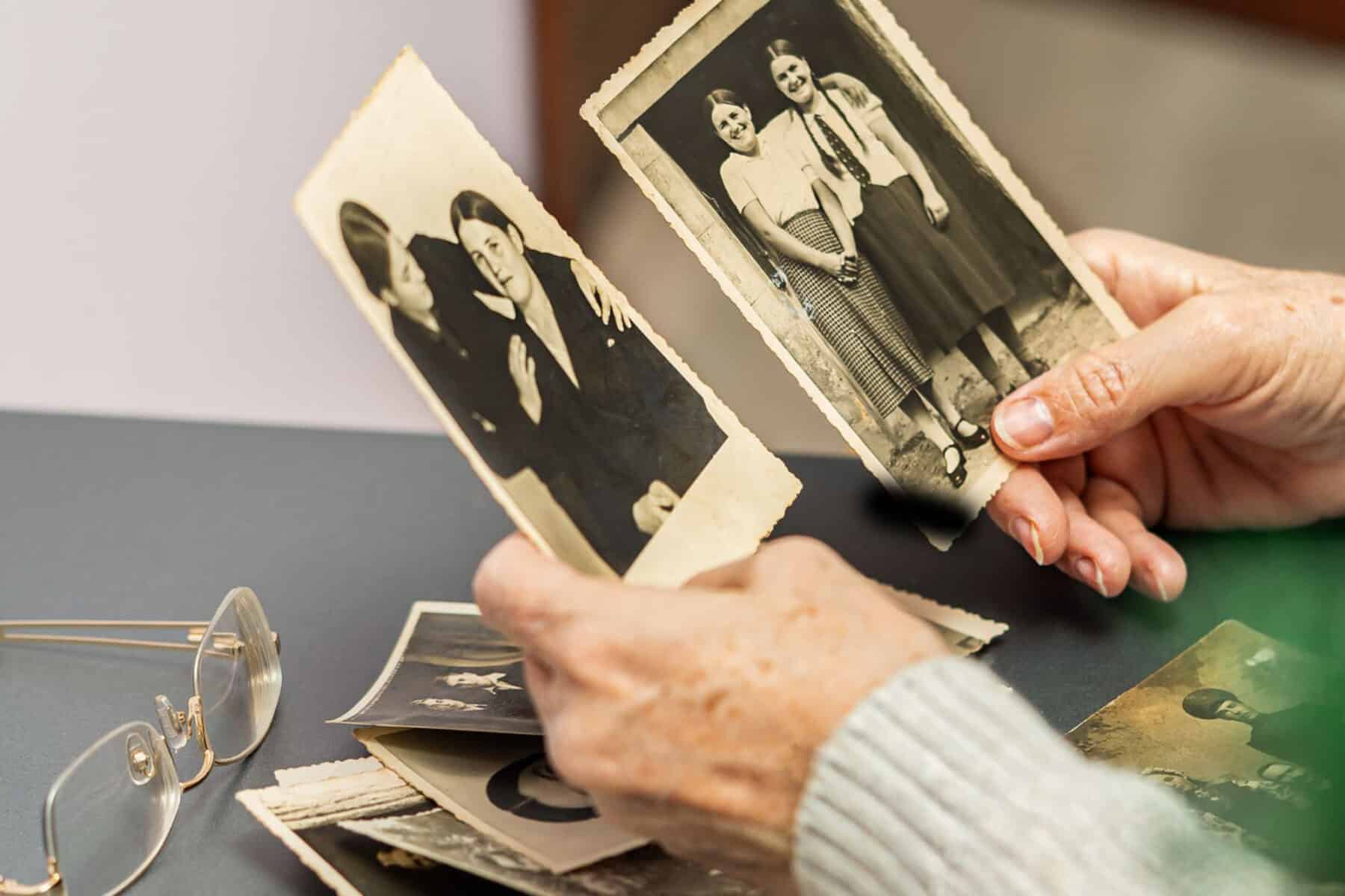 Als iemand is overleden heeft dat grote gevolgen. Niet alleen emotioneel, maar er komen ook veel praktische zaken kijken. Ben je bijvoorbeeld erfgenaam? Weet je dan ook wat je erft? Voor je een erfenis aanvaardt moet je een duidelijke boedelbeschrijving hebben.